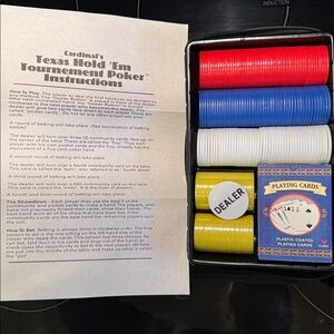 Cardinal's Texas Hold 'Em Poker Set with Chips and Cards